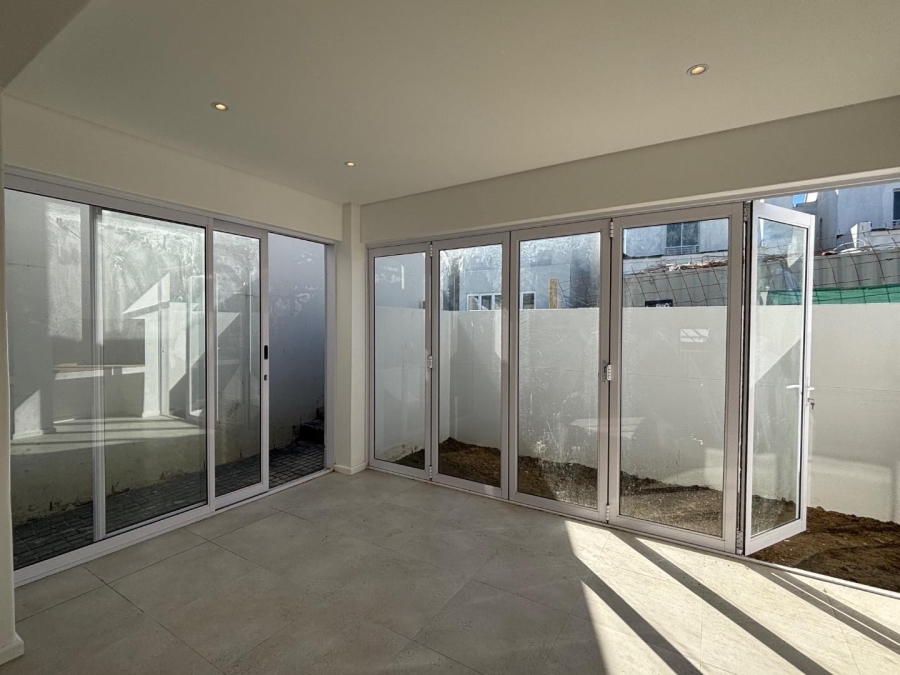 To Let 2 Bedroom Property for Rent in Voliere Estate Western Cape